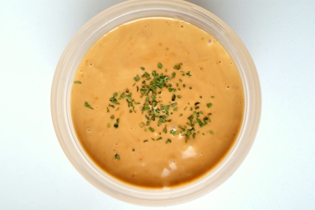 Indonesische Erdnusssauce