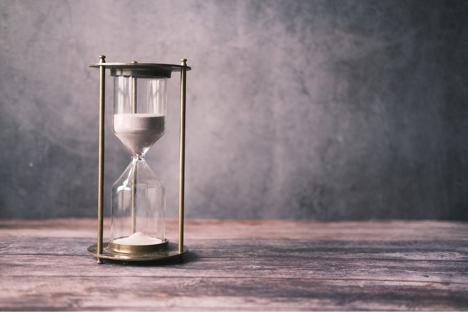 Pexels_Hourglass Stundenglas_Zwei Wochen Warten